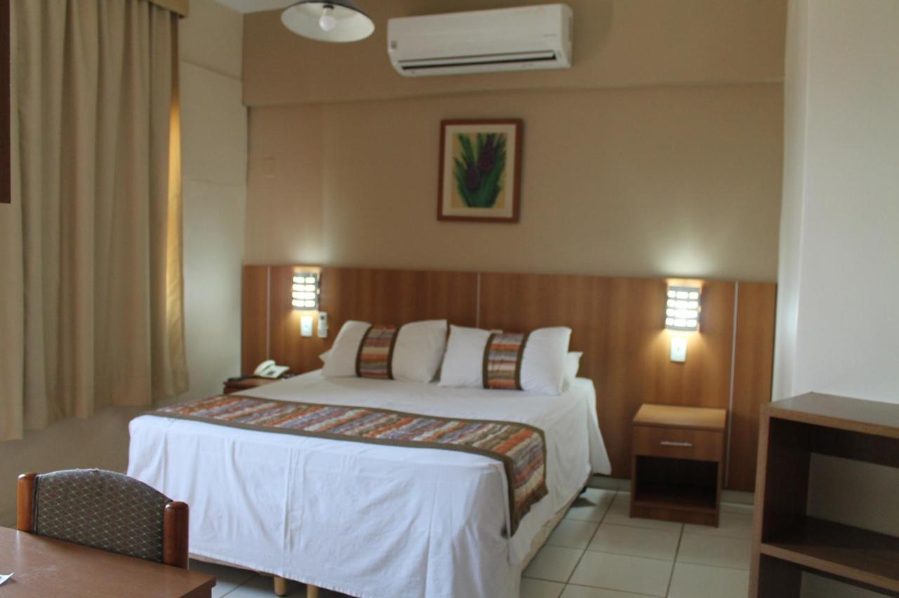 Mato Grosso Palace Hotel Куаба Екстериор снимка