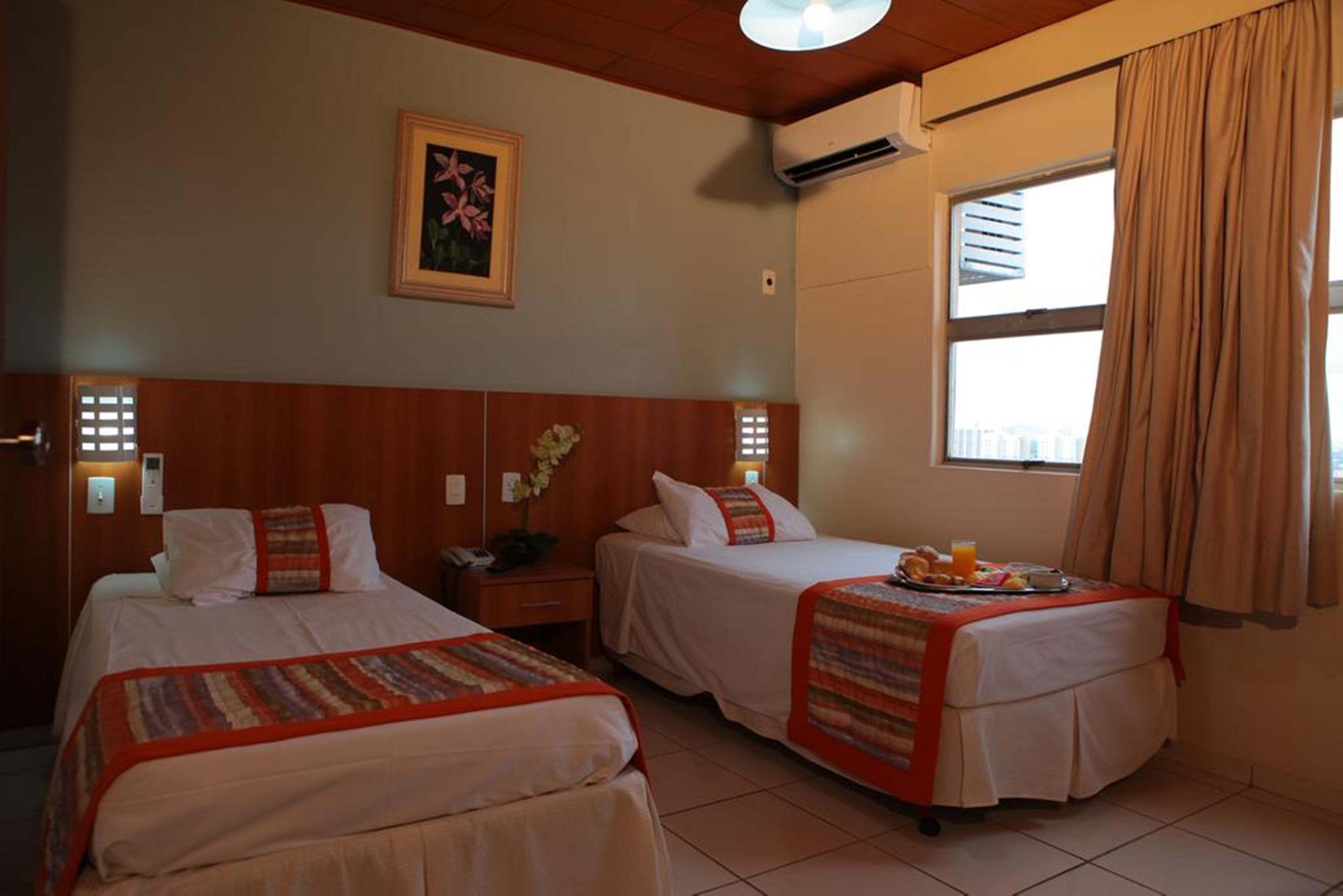 Mato Grosso Palace Hotel Куаба Екстериор снимка