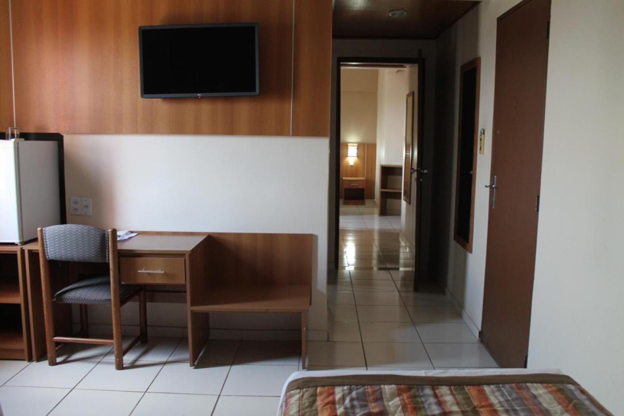 Mato Grosso Palace Hotel Куаба Екстериор снимка