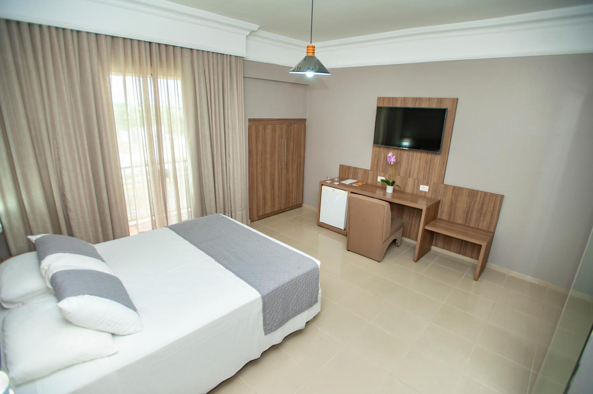 Mato Grosso Palace Hotel Куаба Екстериор снимка