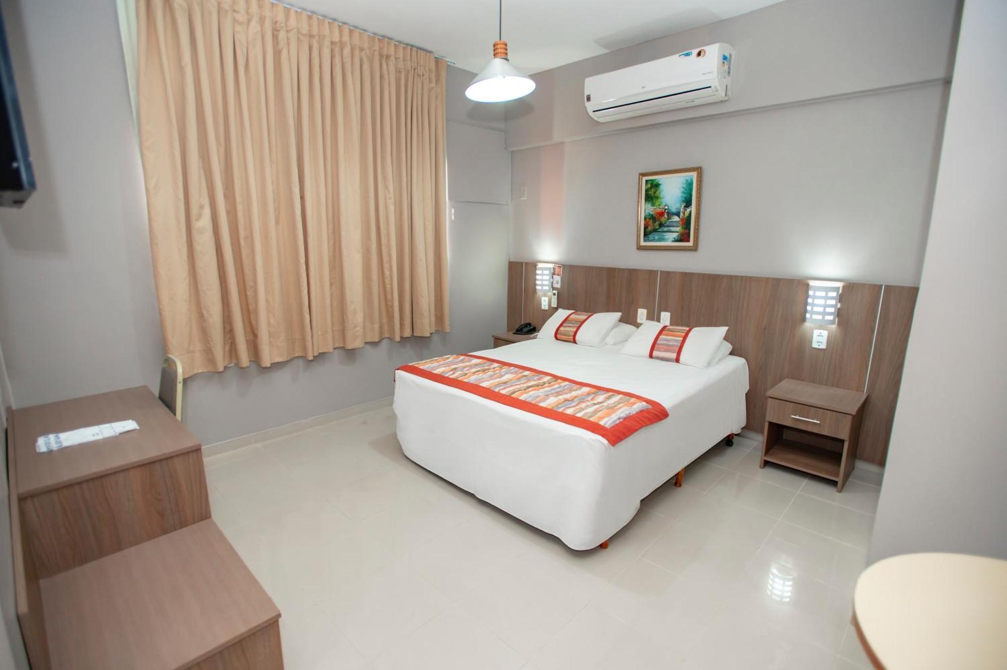 Mato Grosso Palace Hotel Куаба Екстериор снимка