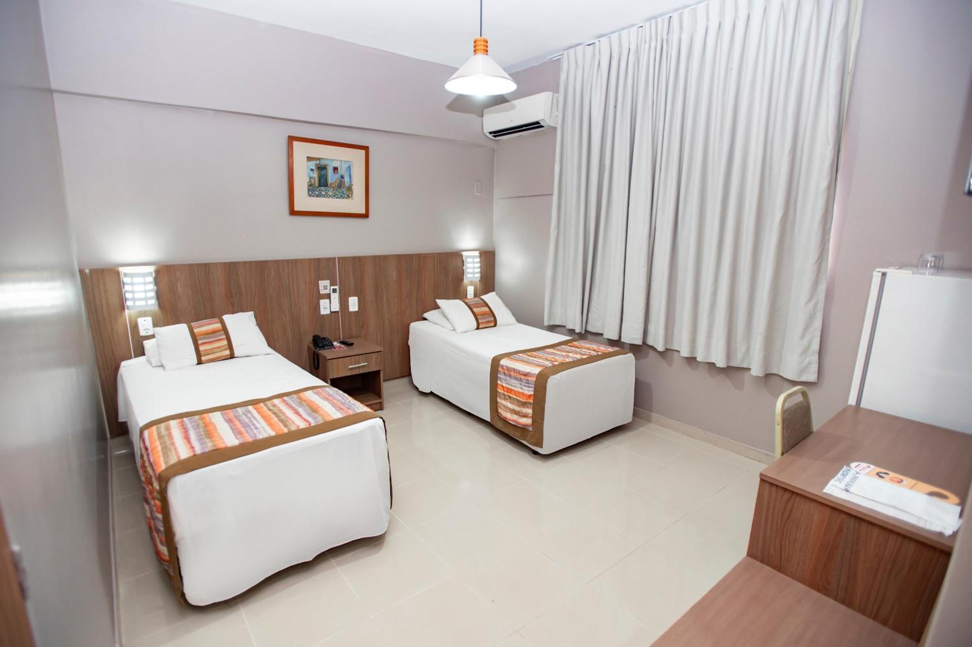 Mato Grosso Palace Hotel Куаба Екстериор снимка