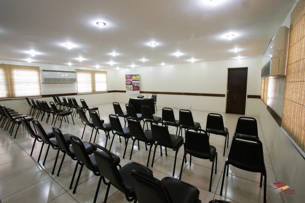 Mato Grosso Palace Hotel Куаба Екстериор снимка