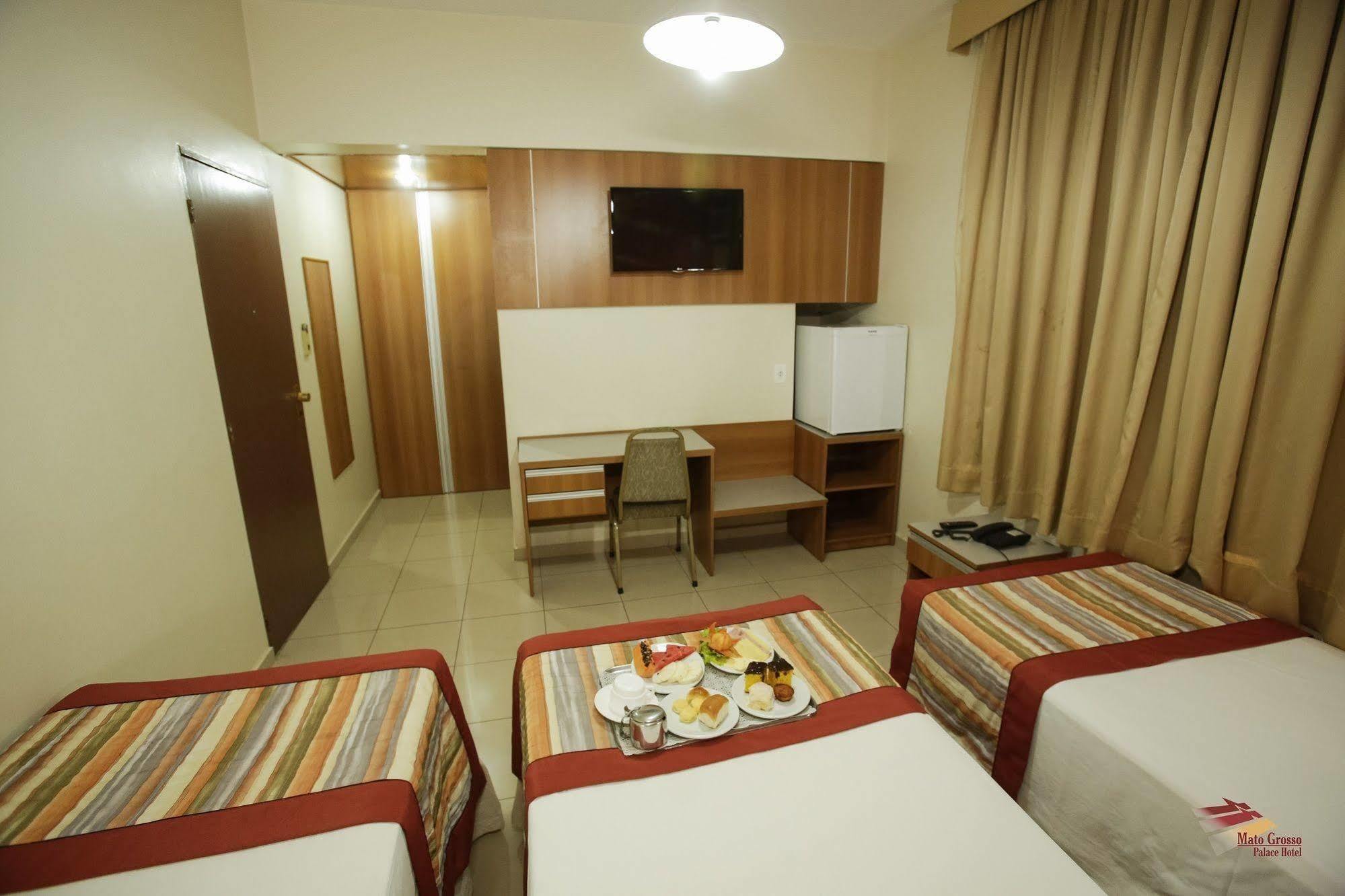 Mato Grosso Palace Hotel Куаба Екстериор снимка